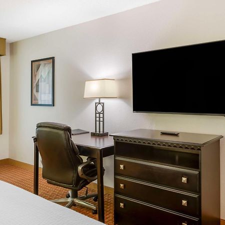 Best Western Plus Hopewell Inn Exterior photo