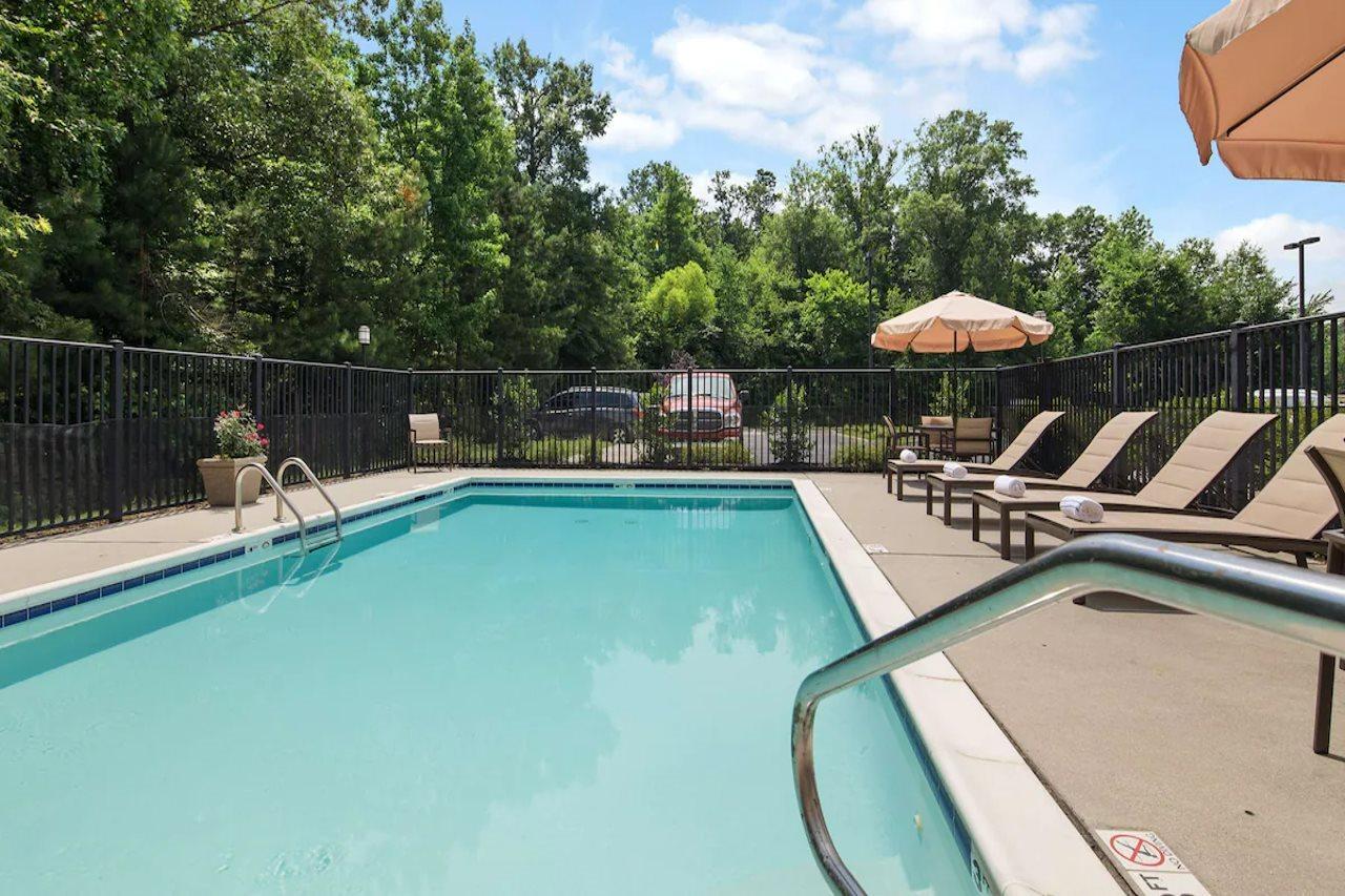 Best Western Plus Hopewell Inn Exterior photo