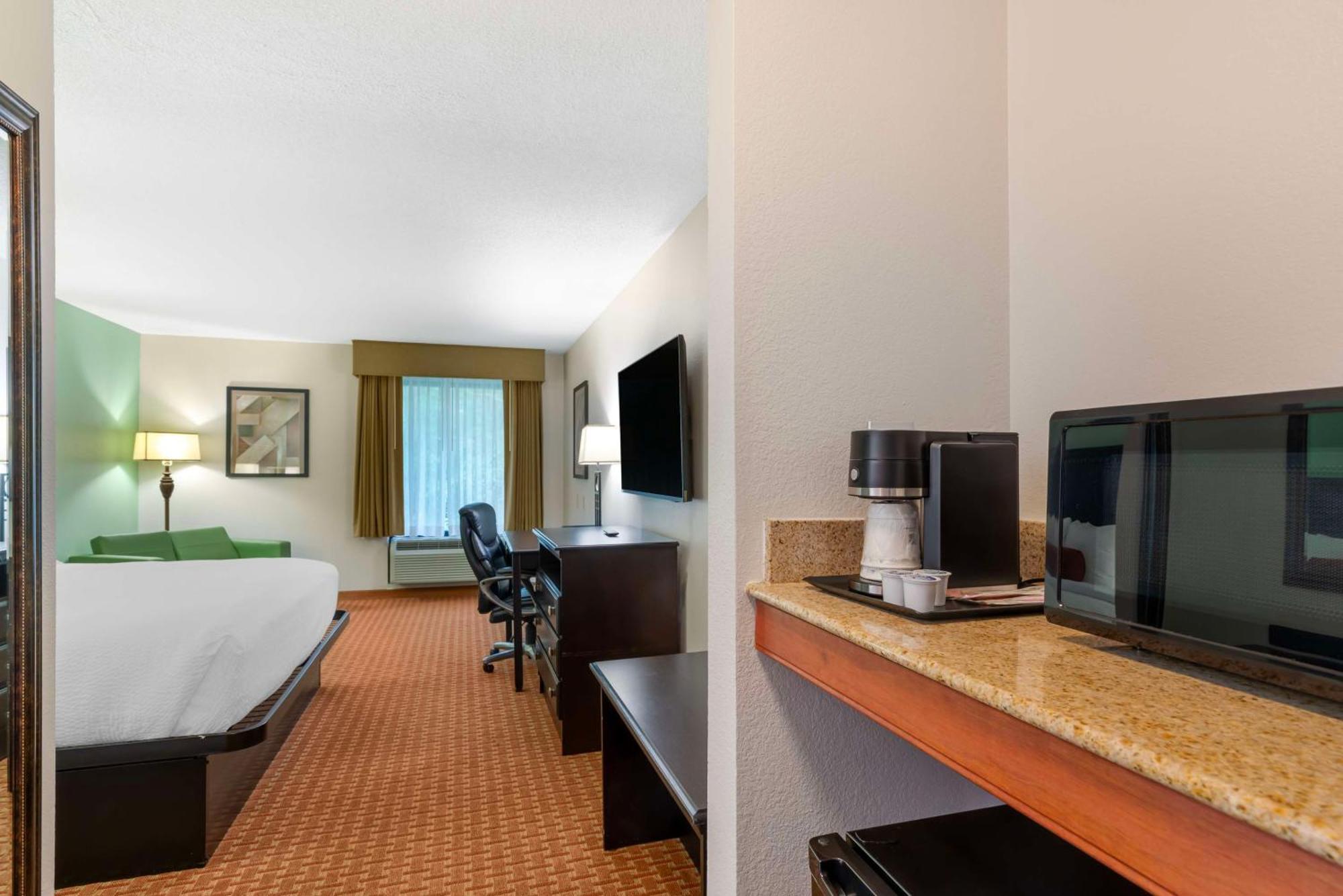 Best Western Plus Hopewell Inn Exterior photo