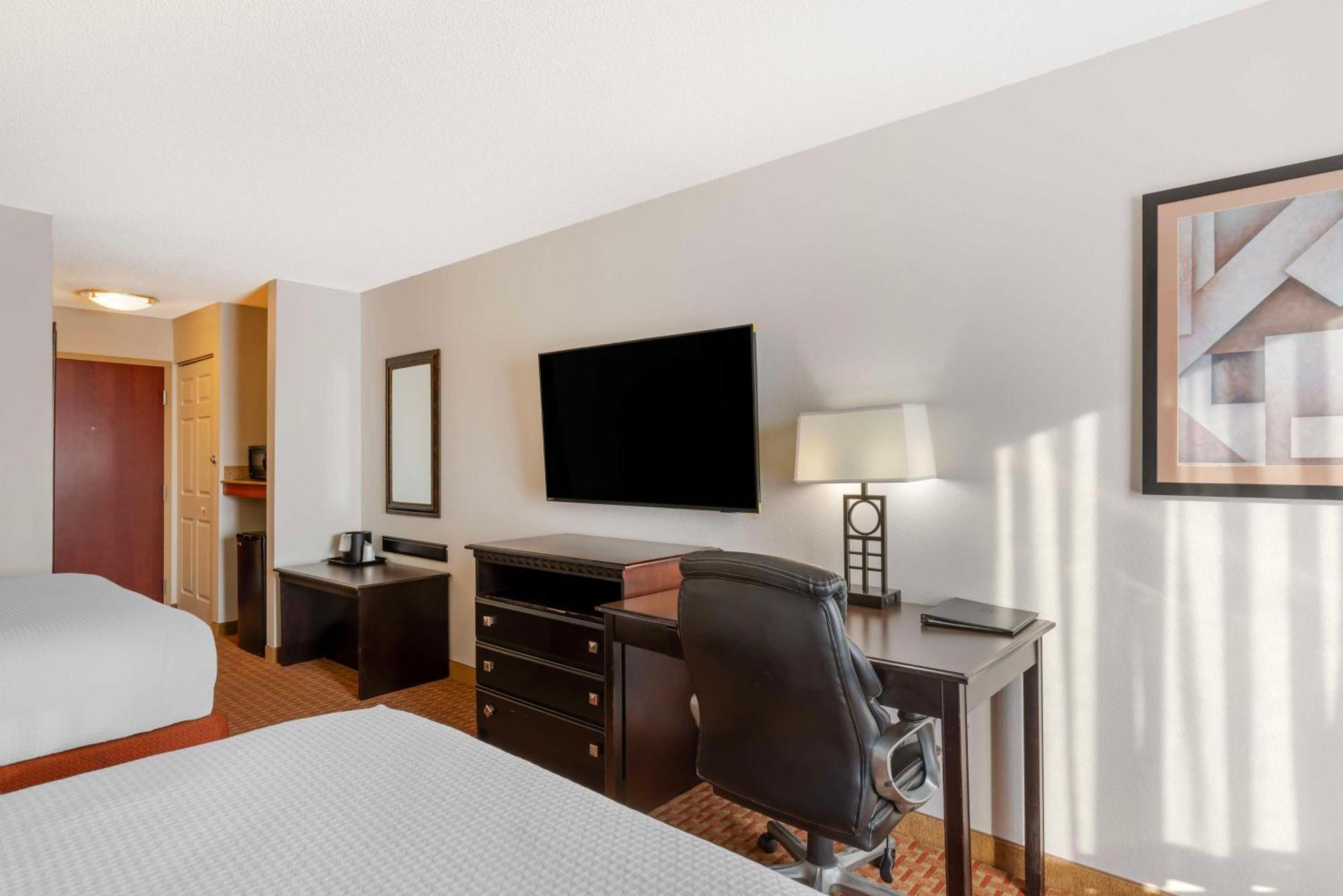 Best Western Plus Hopewell Inn Exterior photo