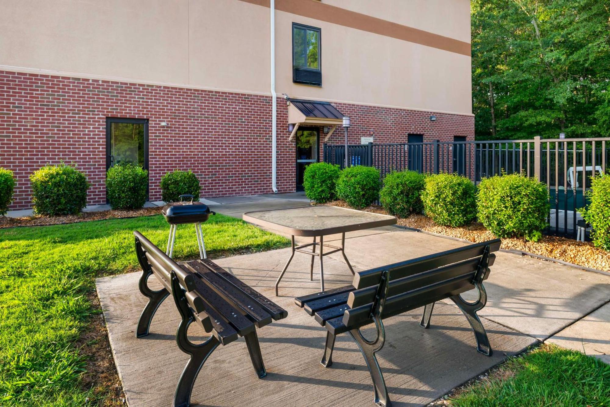 Best Western Plus Hopewell Inn Exterior photo