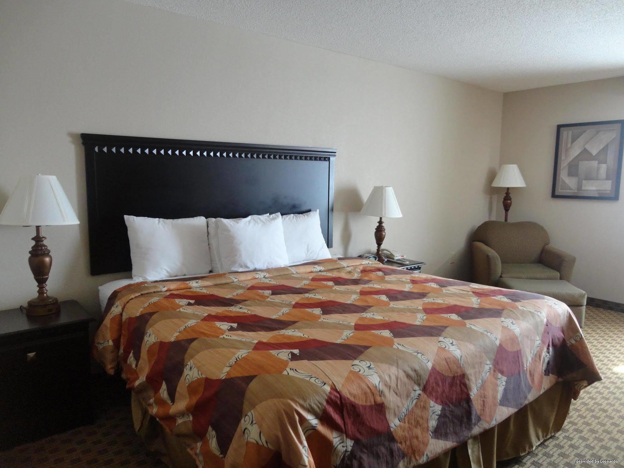 Best Western Plus Hopewell Inn Room photo